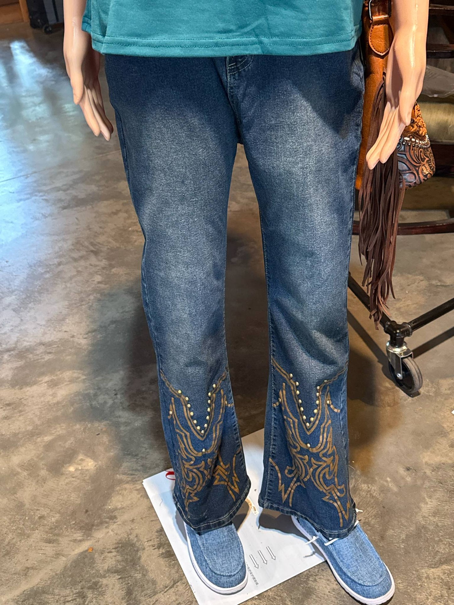 Rhinestone Rodeo Embroidered Jeans – Size L